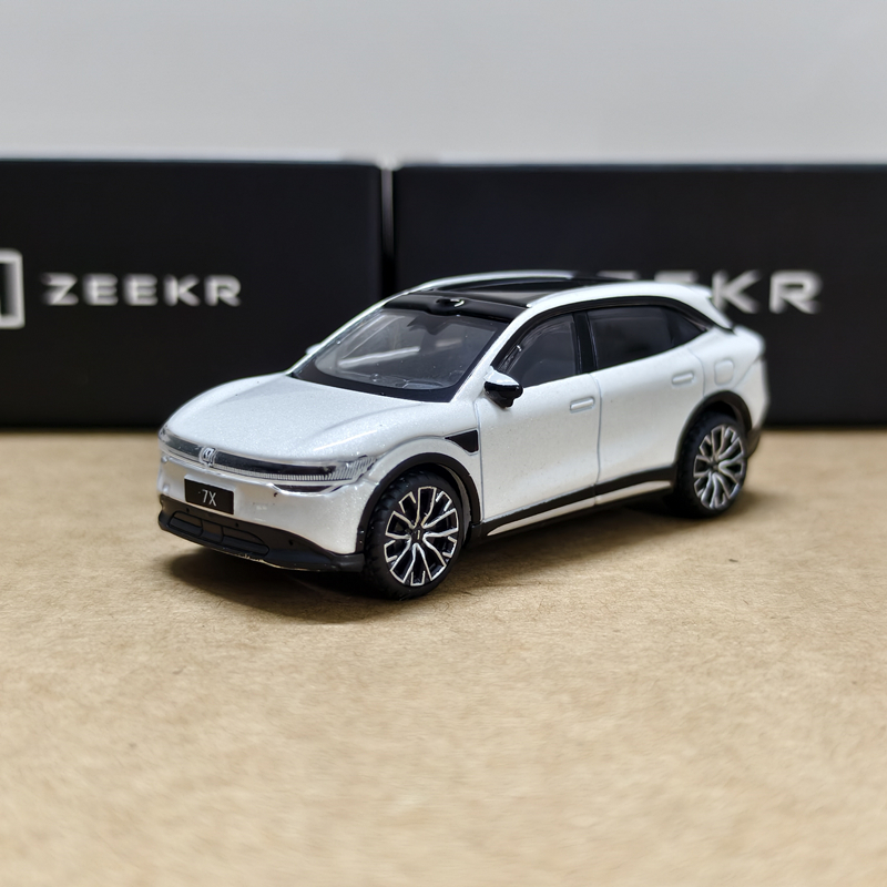 Renewable Energy Kids - 1:64 ZEEKR 7X SUV Alloy Car